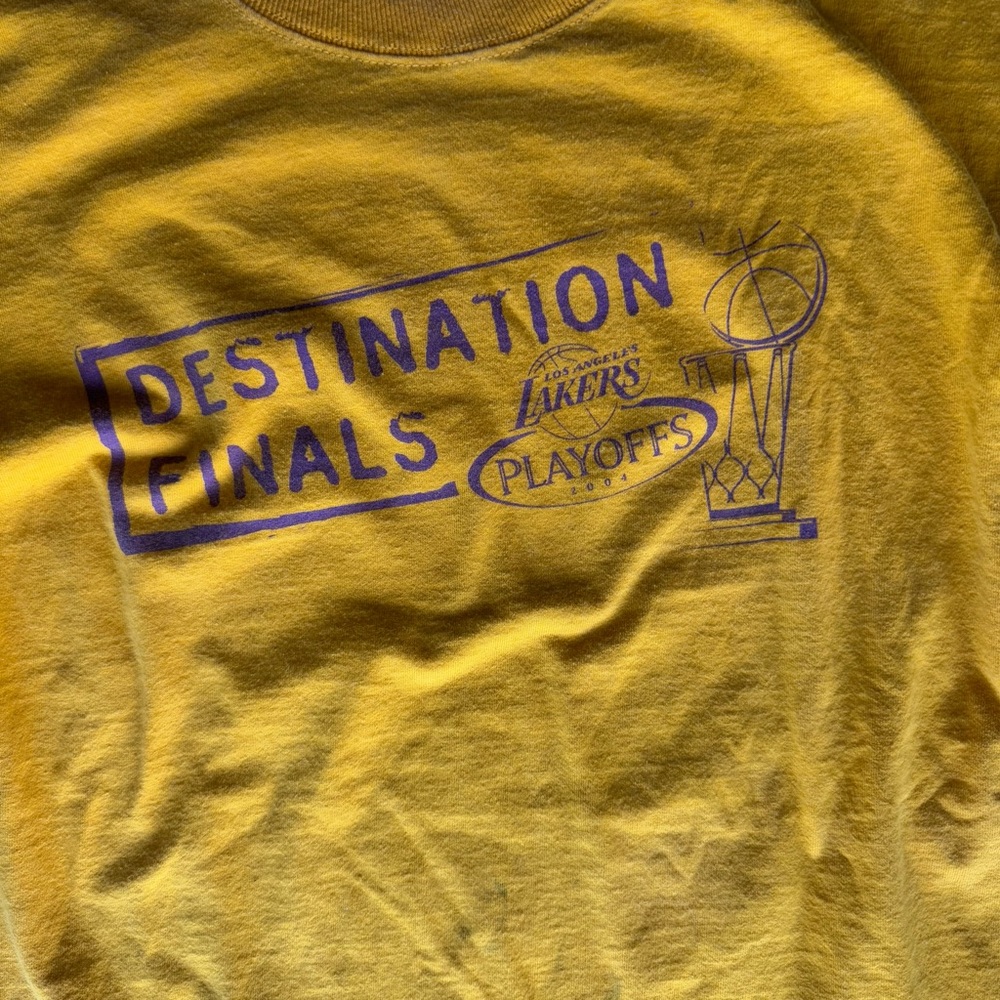 Y2K 2004 Los Angeles Lakers playoff shirt